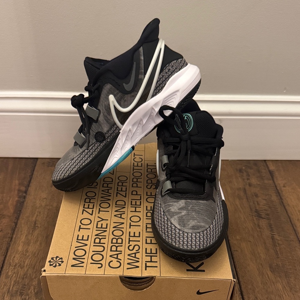 Kyrie 8 Youth Basketball Shoes